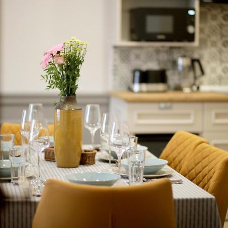 Central Boutique Apartments Σιγκισοάρα Εξωτερικό φωτογραφία